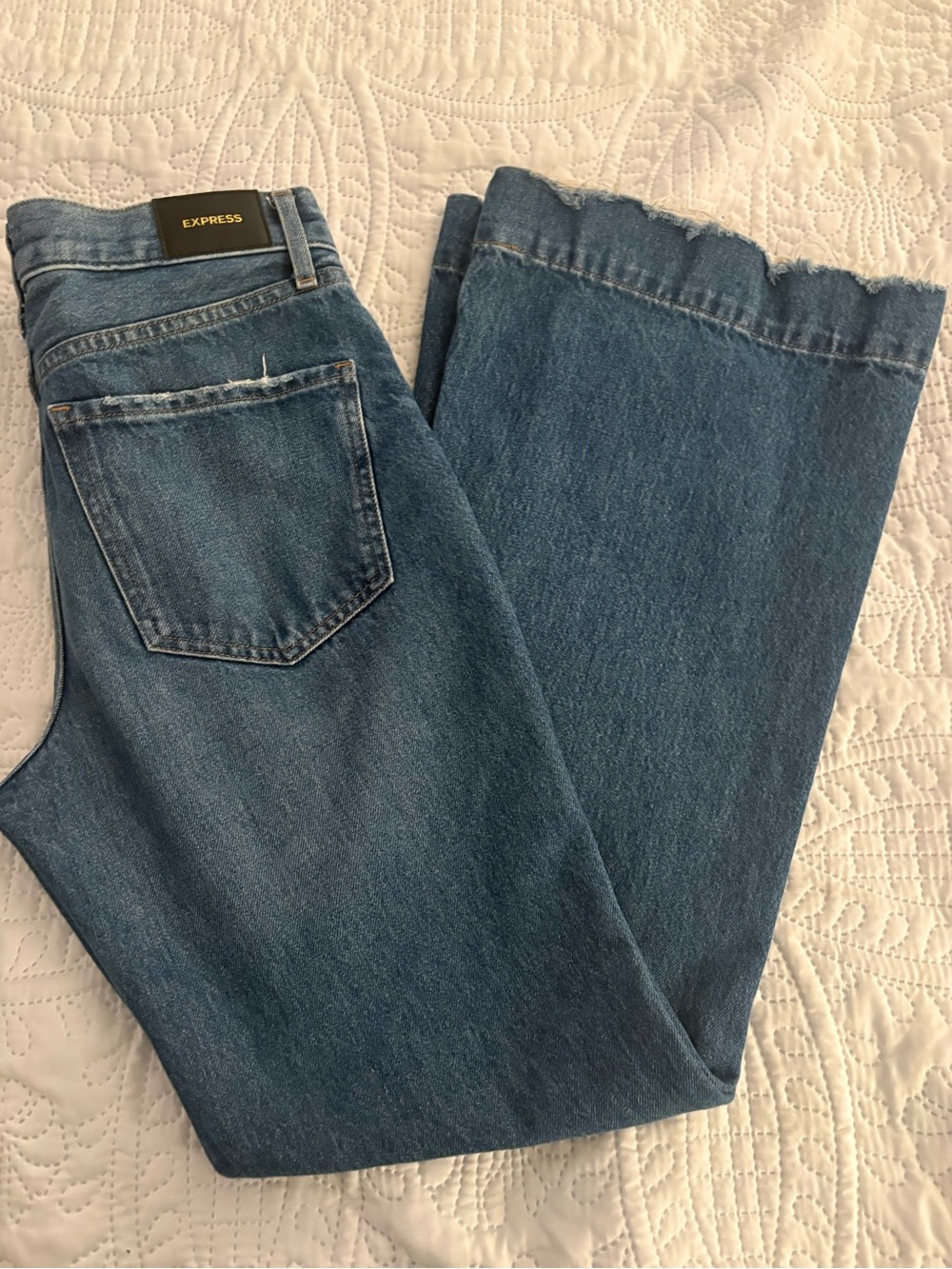 Express ’70s Flare Mid Rise Jeans 4R Medium Wash Raw Hem 100% Cotton Boho - Picture 7 of 10